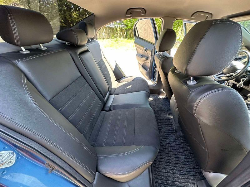 Чехлы для авто Honda Civic 8 2005-2011 32198310 фото