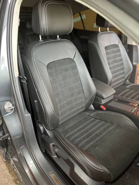 Чехлы для авто Volkswagen Passat B8 2014-2024 32198643 фото