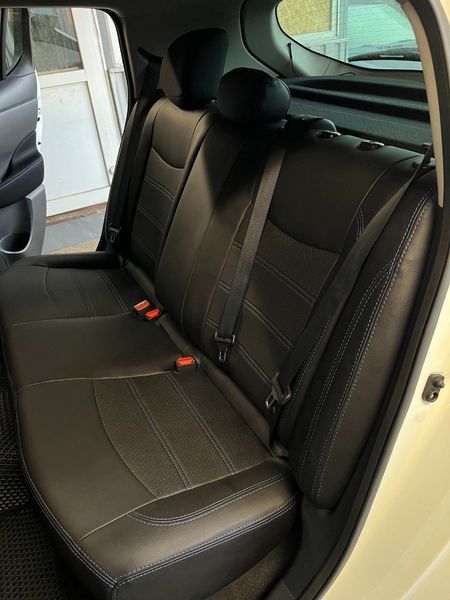 Чехлы для авто Nissan Leaf 2010-2023 32198445 фото