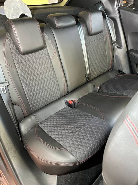 Чехлы для авто Peugeot 2008 2019-2024 32198503 фото